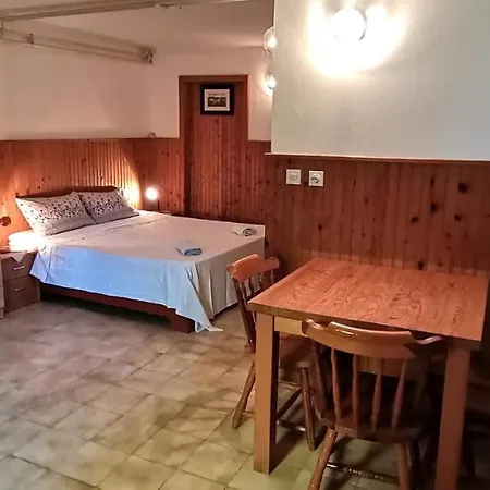 House Domenico בית הארחה רוביני