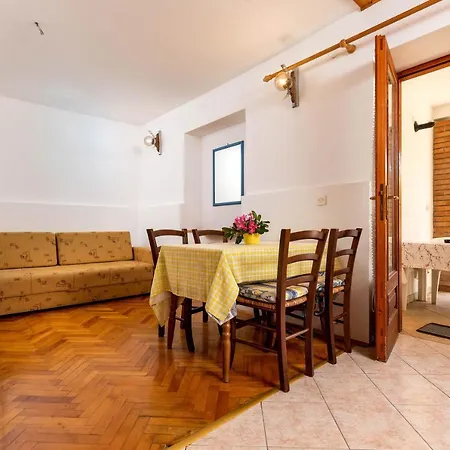 בית הארחה House Domenico