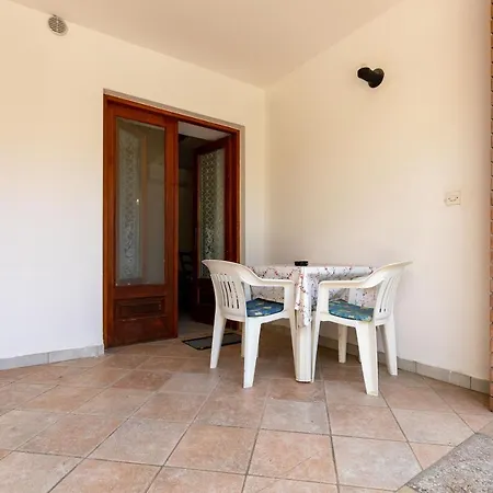 בית הארחה House Domenico רוביני